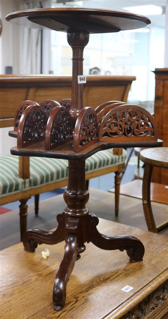 A Victorian walnut book table W.42cm